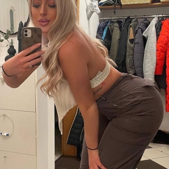 Geil seccontact met Elliara