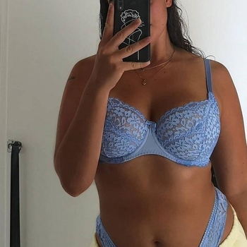 geil sexcontact met Curdola