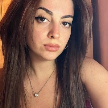 geil sexcontact met Ditastapel