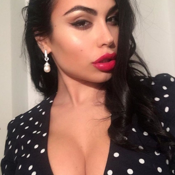 Dominique1