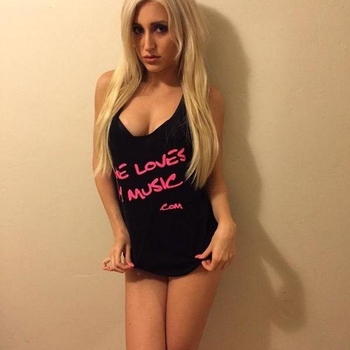 Sexyblondi
