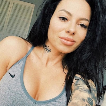 geil sexcontact met Giavanna